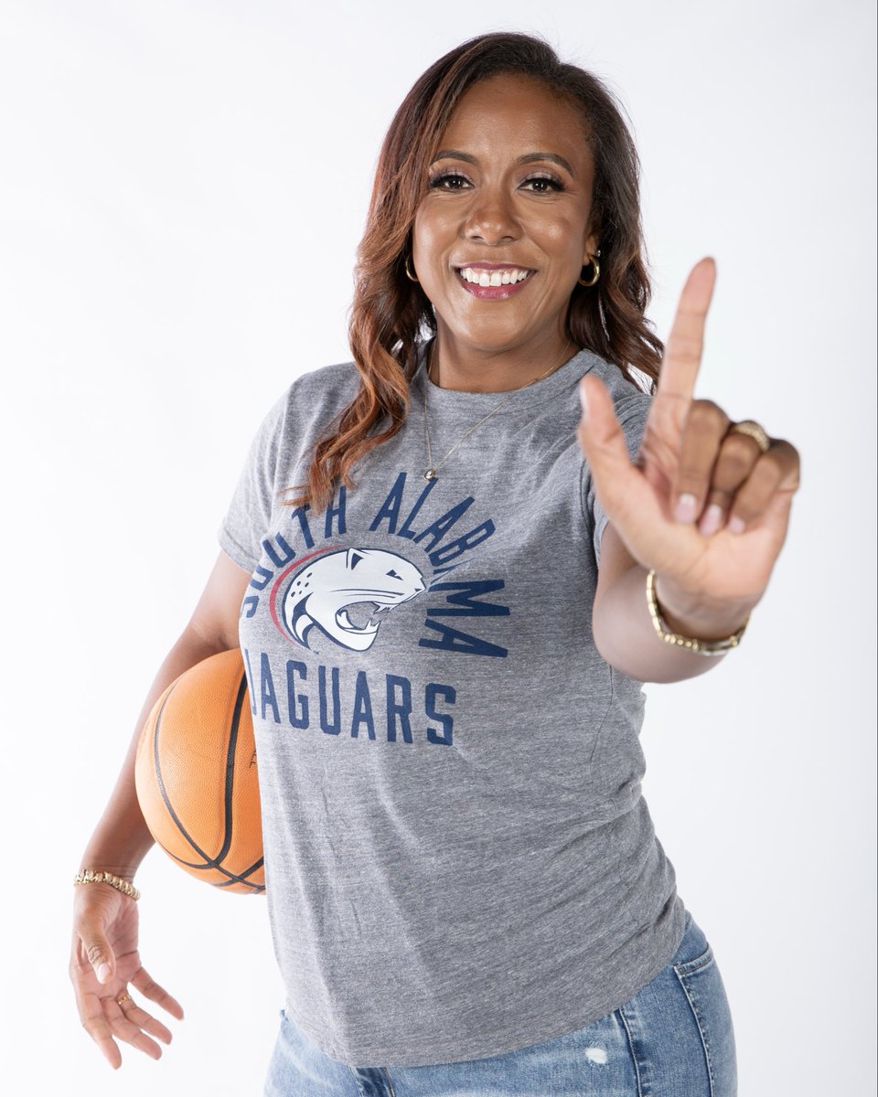 SouthAlabamaWBB's tweet photo. Happy National Coaches Day ❤️💙

#LSF | #INVEST https://t.co/9kooNolWSb