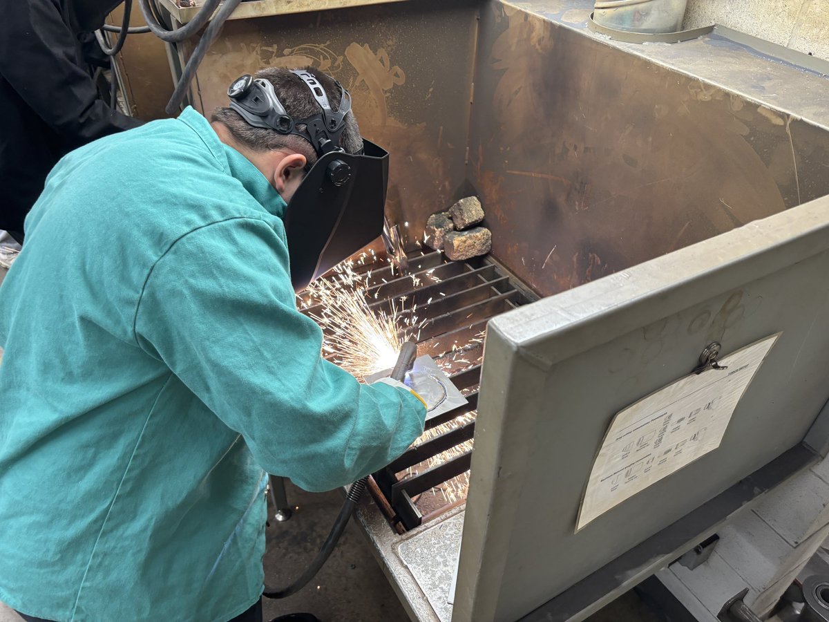 Roncalli S.T.E.A.M. Lab tweet media