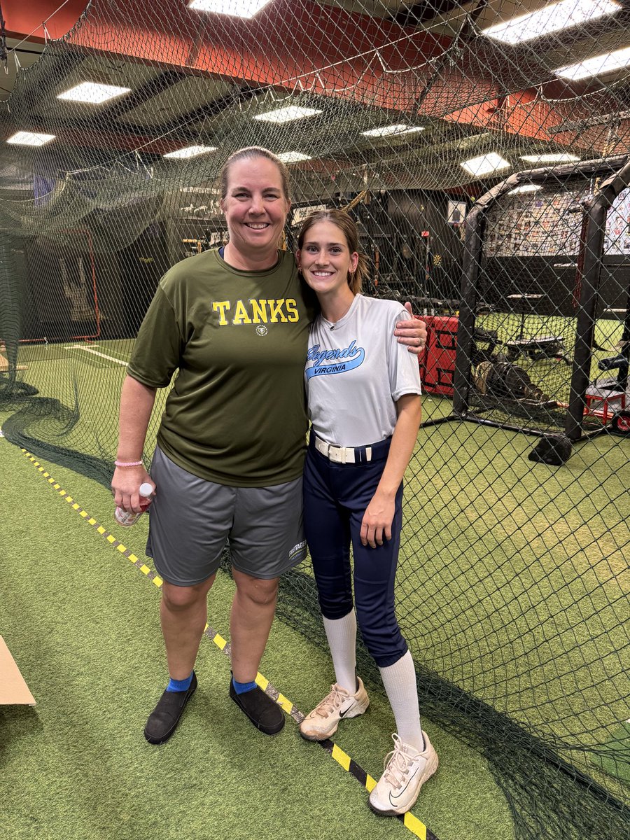 Happy National Coaches Day to <a href="/freitager/">🥎Heidi Freitager❤️</a>! Thank you for helping me grow not only as a player, but as a person!