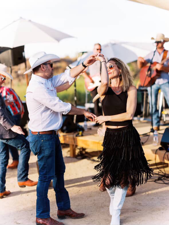 wingandbarrel's tweet photo. This is what it means to live the sporting lifestyle — where every gathering feels like a celebration.
We’re honored to be the backdrop for nights like these — where members dance, laugh, and savor the spirit of Wine Country.
It’s more than a club. It’s a way of life. https://t.co/iVhbMGnw05