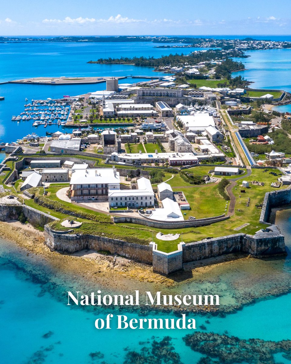 Bermuda's tweet image. It&apos;s Bermuda Art Month! 

Learn more about workshops, activities and events happening at our local galleries over Art Month: bit.ly/3ItZMR4

#GoToBermuda #ArtMonth #October