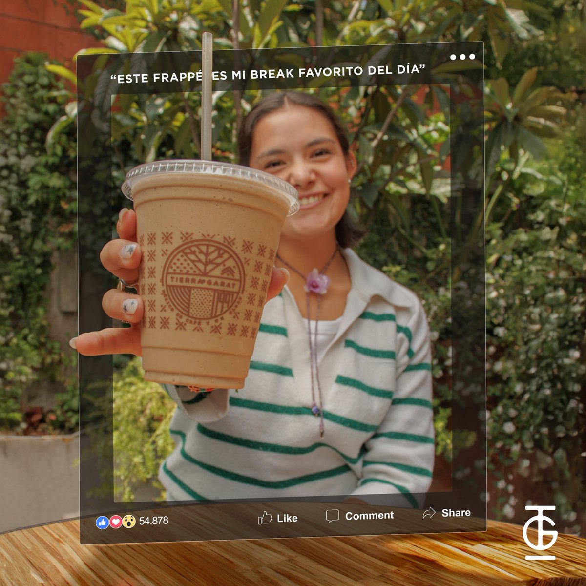 Vive la experiencia, disfruta el frappé 💭. #MéxicoEsCaféYChocolate