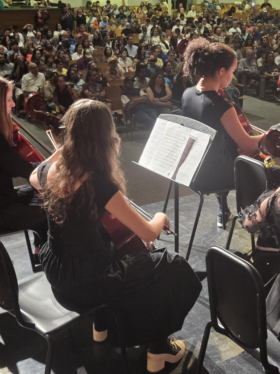 TravisTagDallas's tweet photo. Our awesome orchestra students participated this past Saturday in the All City Orchestra rehearsals! #Region4SayNoMore @MJJackson1906 @SHussainDISD @dallasschools https://t.co/ME4IobDk9M