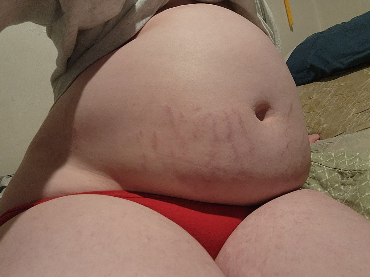 GumdropDraws's tweet image. F-Feelin like a baddie out of a stuffing comic rn~ 🤭💕💗💕💕