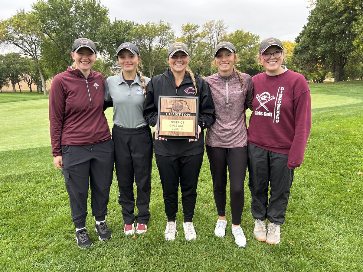 Discoverer golf team sends a big “THANK YOU” to
@TheElksCC
⁦<a href="/CederDceder/">Derrick Ceder</a>⁩ 
⁦<a href="/e_bice/">EricBice</a>⁩ 
⁦<a href="/CoachTrofholz/">Mr. Trofholz, Assistant AD ⚓️</a>⁩ 
⁦<a href="/jackie_eickhoff/">Jackie Eickhoff</a>⁩ 
and to each volunteer scoring monitors!!  
A GREAT day to be a Discoverer!!