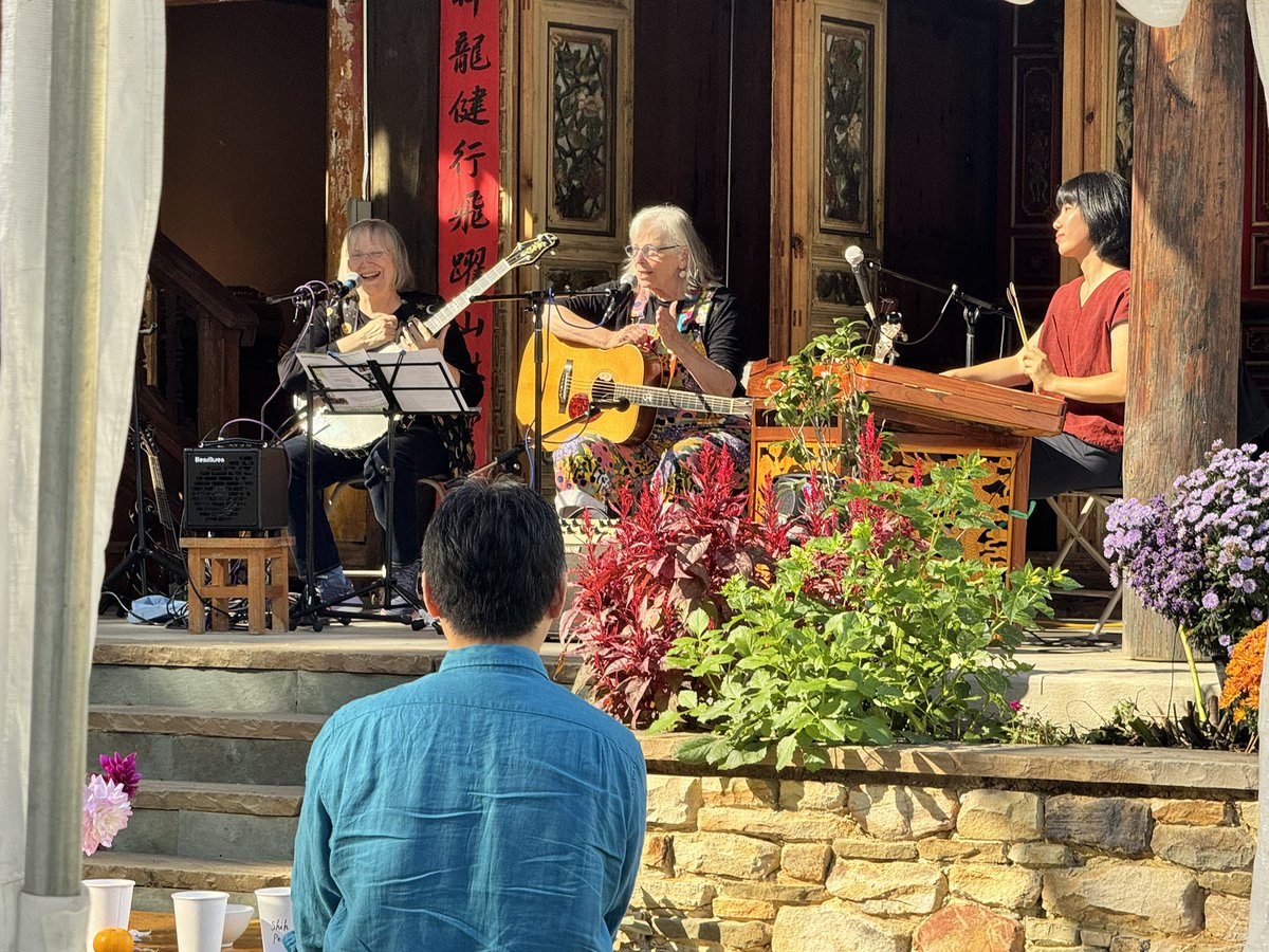 Nostalgik's tweet image. Visited the China Folk House in Harpers Ferry with a few fellow Einstein Fellows — cooked Mongolian-style food over open fire, hiked the trails, and watched my colleague joyfully catch salamanders. Culture, nature, and curiosity all in one day. #EinsteinFellows25 #HarpersFerry