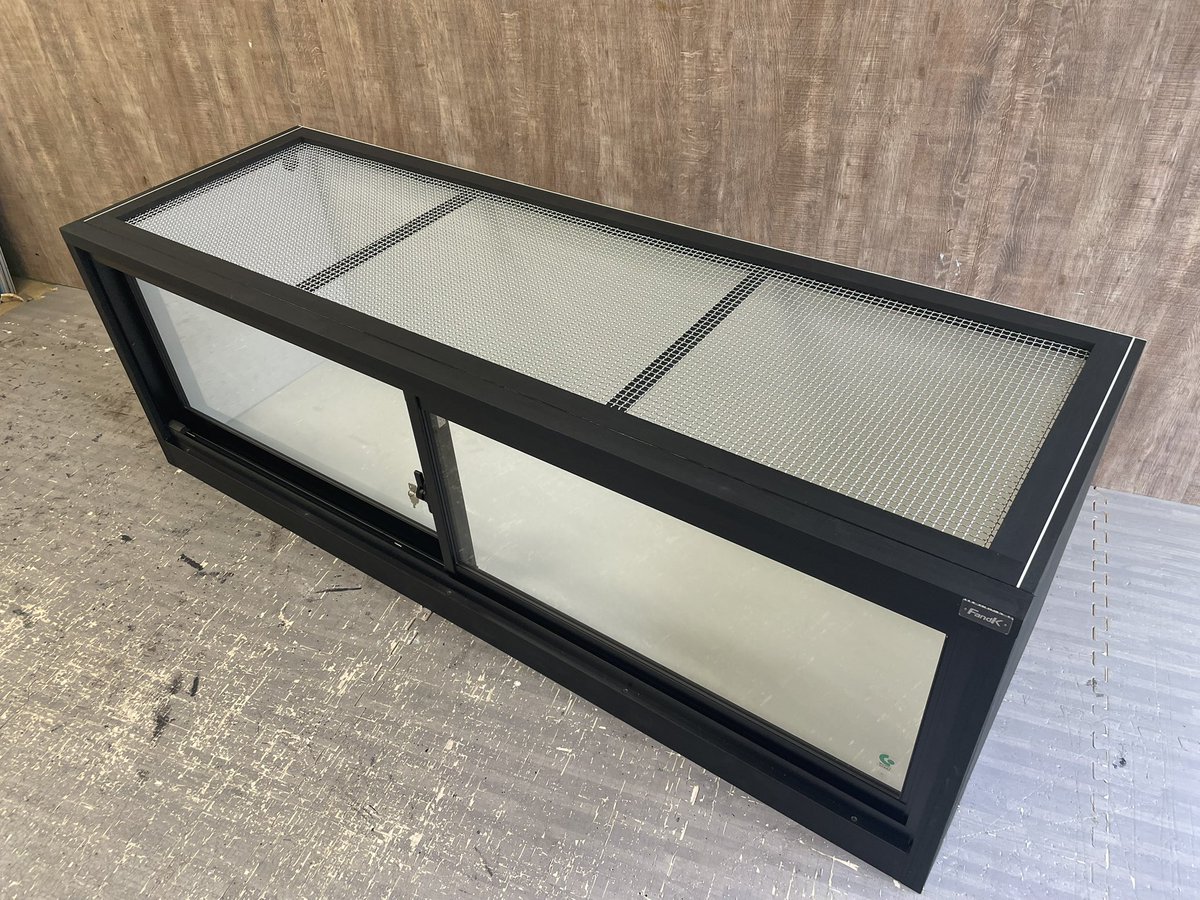 おはようございます！ 納品ケージ•イエローアナコンダ用🐍 ケージ