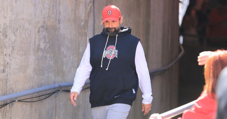 Julian Sayin has thrown as many incompletions (25) as Ohio State’s defense has points allowed (25) through 5 games this season 👀

Sayin has an FBS best 80.2% completion rate while the Buckeye defense has allowed an FBS best 5 points per game 🔥🔥

Incredible on both ends.