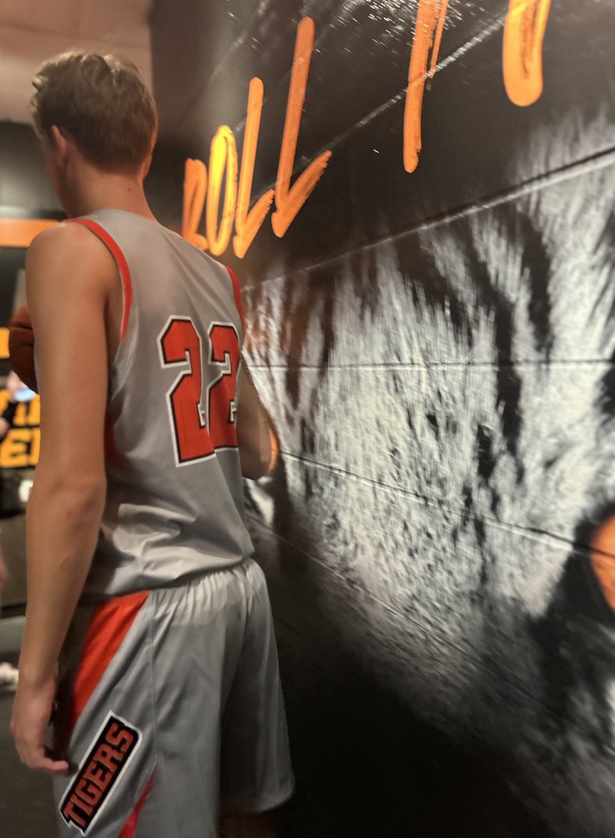 Sawyer Walker tweet media