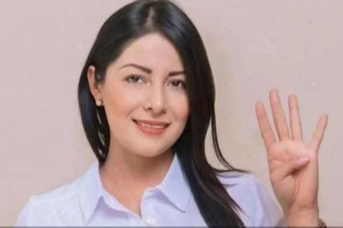 Quienes integramos el Capítulo Veracruz de la <a href="/RedNacMDPT/">Red Nacional De Mujeres</a> externamos nuestra consternación por el asesinato de Jessica Flor Luna Aguilera, quién fuera candidata a presidenta municipal de Yanga, Veracruz postulada por el <a href="/PTVeracruz2/">PT Veracruz</a> .
Exigimos una investigación a fondo.