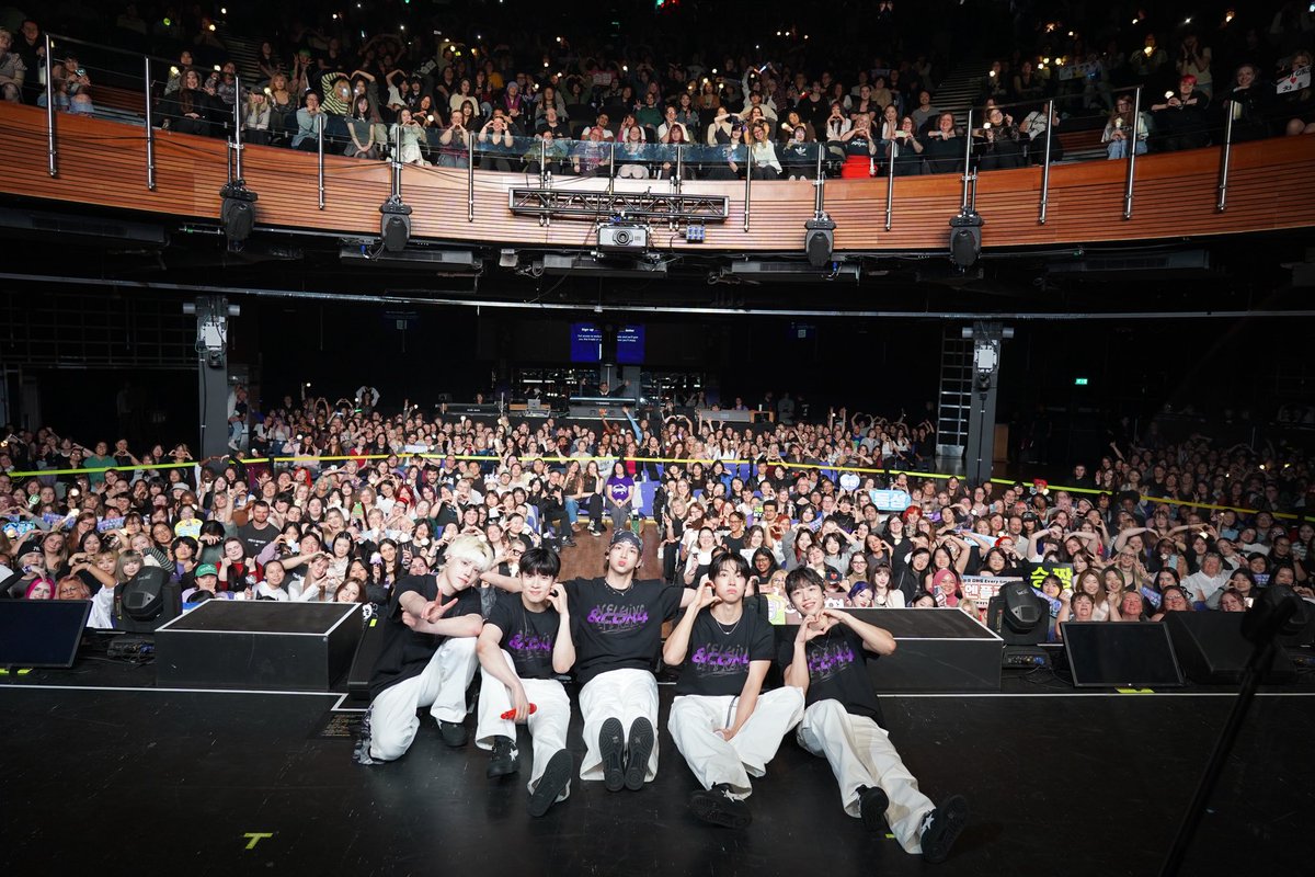 N.FLYING [&amp;CON4: FULL CIRCLE]
in LONDON, UK!

<a href="/NFlyingofficial/">엔플라잉 (N.Flying)</a> 
#엔플라잉 #NFLYING #엔콘 #FULL_CIRCLE