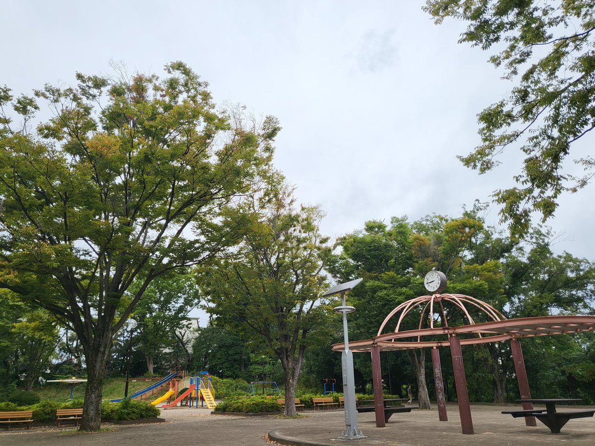 皆さま おはよーございます ☀ ☀ ☀

 こちら 埼玉
       どーんより ☁ ☁ ☁
あっち行けー！！！(ﾉ*&gt;∀&lt;)ﾉ  〜☁

 今日も 皆さまに
         えぇーこと たっくさん
        　　　   起こりますように ✨️✨️✨️