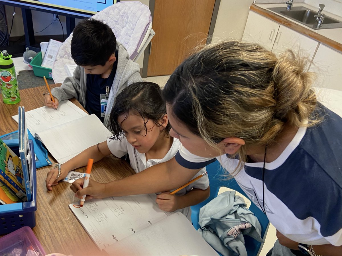 Mandi Lewis tweet media