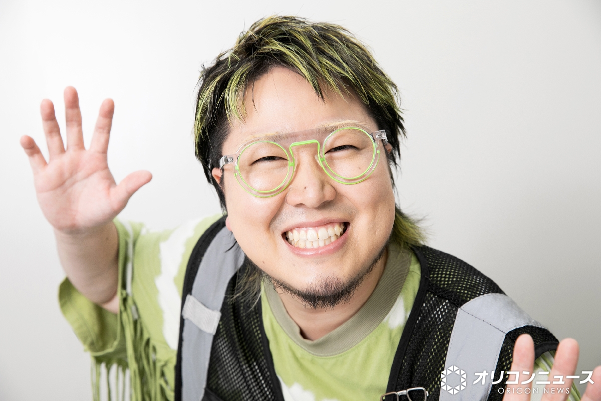 oricon's tweet image. こっちのけんと、初のドラマ主題歌に決定❗️
大泉洋主演『ちょっとだけエスパー』に
新曲「わたくしごと」書き下ろし

「僕を選んでくださってありがとうございます!!!!｣

💬こっちのけんと＆大泉洋コメント
oricon.co.jp/news/2410829/?…

🎧️「わたくしごと」
10/22(水)0時 リリース

#こっちのけんと…