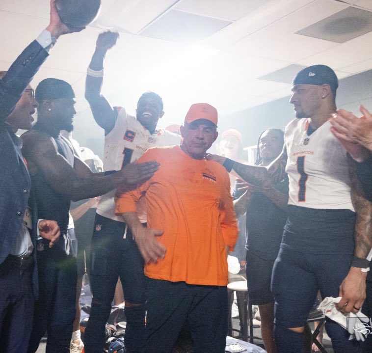 HighAsTy's tweet photo. god i love this team man https://t.co/1LVxsYpwn5