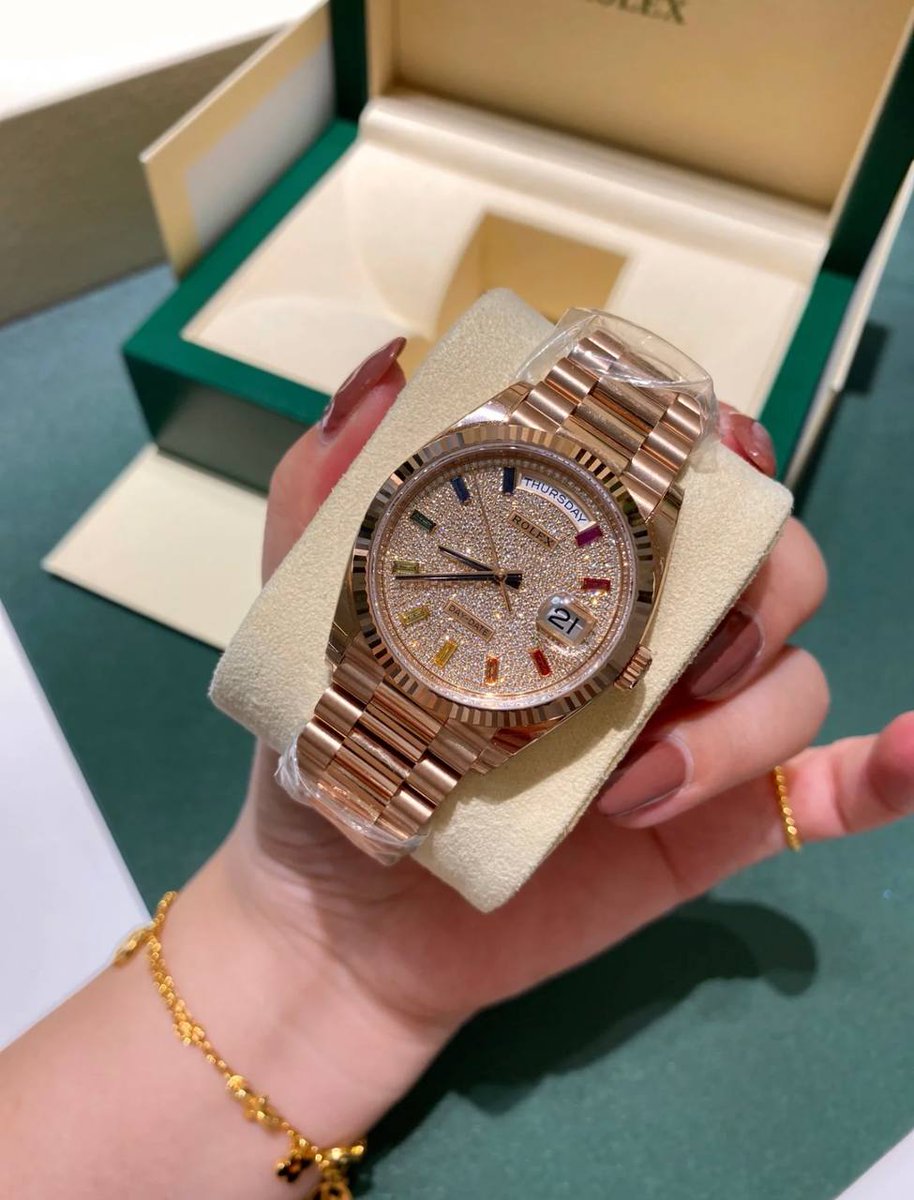 kuohao721's tweet image. Precision, power, and pure class, that’s Rolex 🔥⌚ #RolexVibes #LuxuryWatch #EliteStyle #TimelessElegance #WristGame #LuxuryLiving