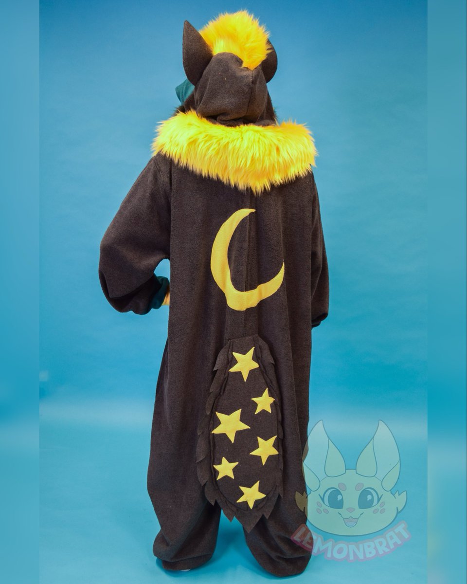 Do you prefer your kigus fluffy or fluffier? Both <a href="/BaldurWoof/">Baldur Derpy Derp</a> and <a href="/Kyr0TW/">Kyro</a> sport lots of fluff, with Baldur opting for more spread out fur, and Kyro getting a plump neck mantle! And most importantly - they are both warm and cozy🥰