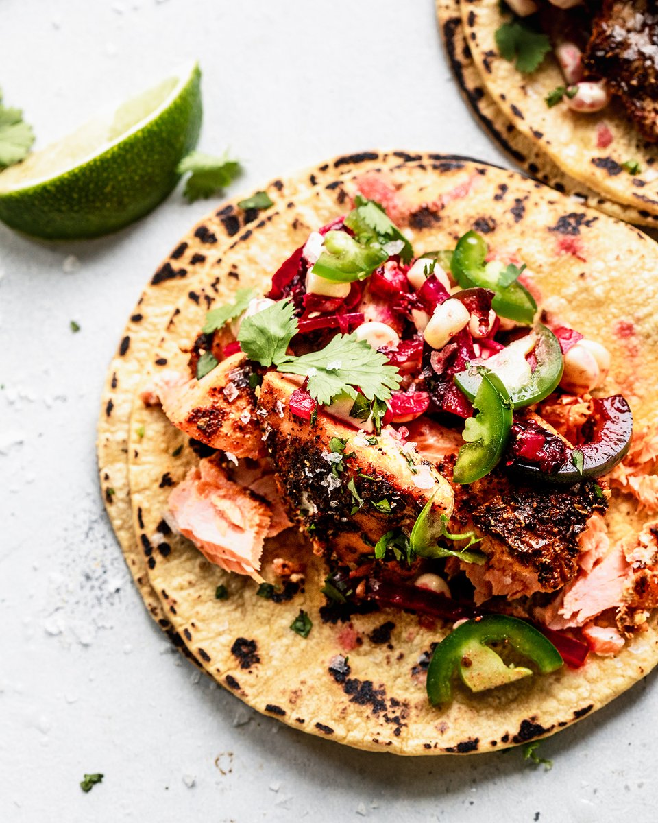 It's Taco Tuesday! These Salmon Tacos with Blackberry Corn Relish by <a href="/PlatingsPairing/">Erin @ Platings and Pairings</a> are fun way to switch up your regular taco dinner! These healthy fish tacos can be made in under 30-minutes.

oregon-berries.com/recipe/salmon-…

#oregonberries #blackberries #salmontacos #tacotuesday