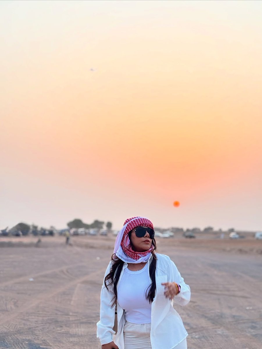 youtoo_project's tweet photo. Frida, estudiante mexicana, disfrutando al máximo de su experiencia en Dubái. 🇦🇪

Frida estudia inglés en ES Dubai.🔝

¿Te imaginas viviendo en esta increíble ciudad? ¡Lo hacemos realidad! 🪄 

Info: https://t.co/ALDfFDFH31. https://t.co/wsJYHRala7