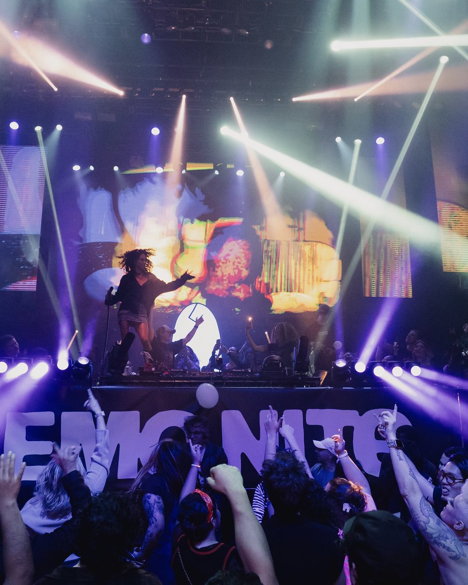 ofc the emo nite parties in los angeles, chicago, portland, + louisville this weekend went hard as fck. would u expect anything less?! 🤨 go see all the insane party pics up on emonite.com/photos now! 📸: @kristinaskool <a href="/carlocavaluzzi/">user was banned for this post</a> @tariqaziz @thekodakchris