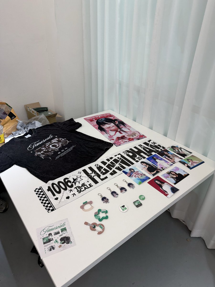 VD411_'s tweet image. 좋은 사진들을 이렇게 많이 찍어줘서 고마워요.
사진을 구매할 수 있는지 몰라서 배너만 샀어요.
그래도 이 전시에 참여할 수 있어서 정말 행복했어요. 고마워요 🥹💖

@HanniKka_1006 

#Timescale
#팜하니 #팜팜 #하니
#Hanni #PhamHanni