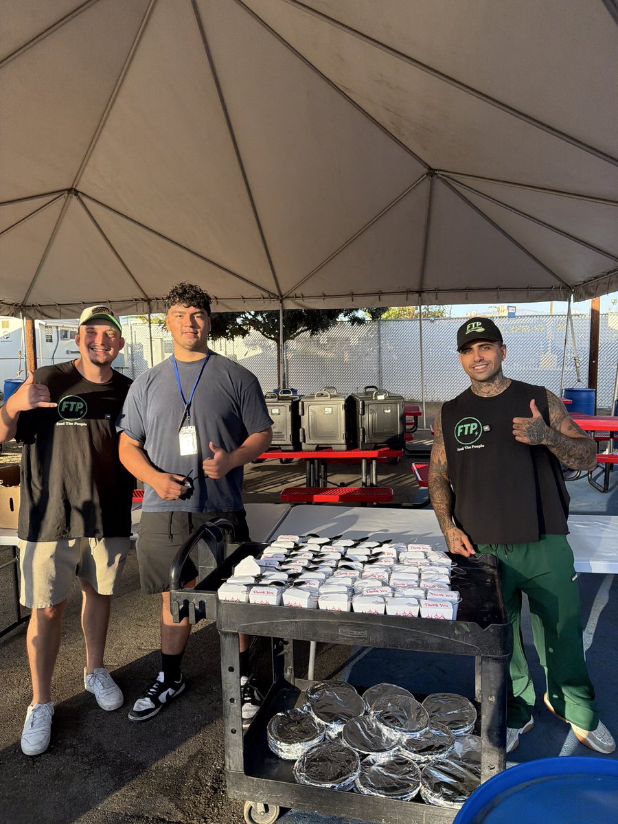 ftponsol's tweet photo. Great day!! 

We were able to feed 304 people and donated the rest of the meals to the tiny home shelter 🙏🏼💚🙌🏻 https://t.co/iCe8F6ZF44