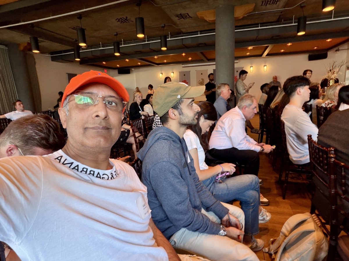 Tahir_Mahmood's tweet image. Law Meets Code in Chinatown, San Francisco with Trâm Phi, General Counsel at Databricks, Matt Perault, Head of AI Policy at a16z, and Dave Bell, Partner at Fenwick. #techweek