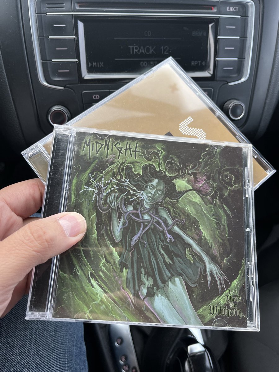 afredmadman666's tweet image. #openthepit #ArfArf @RojoWargo  @rosete_ros  hoy este par me acompañó!! Saludos! A todos!