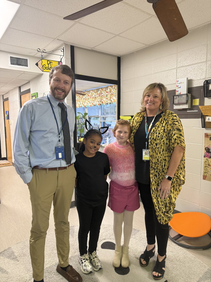 Lunch with the Principals…the best PAWS reward! 😜