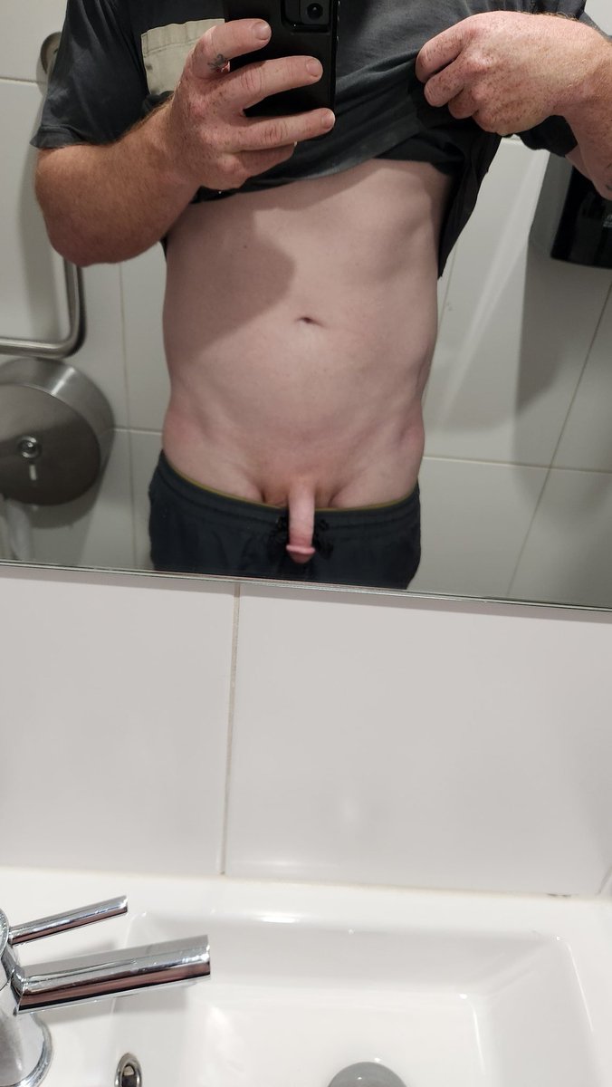Bi Aussie Guy tweet media