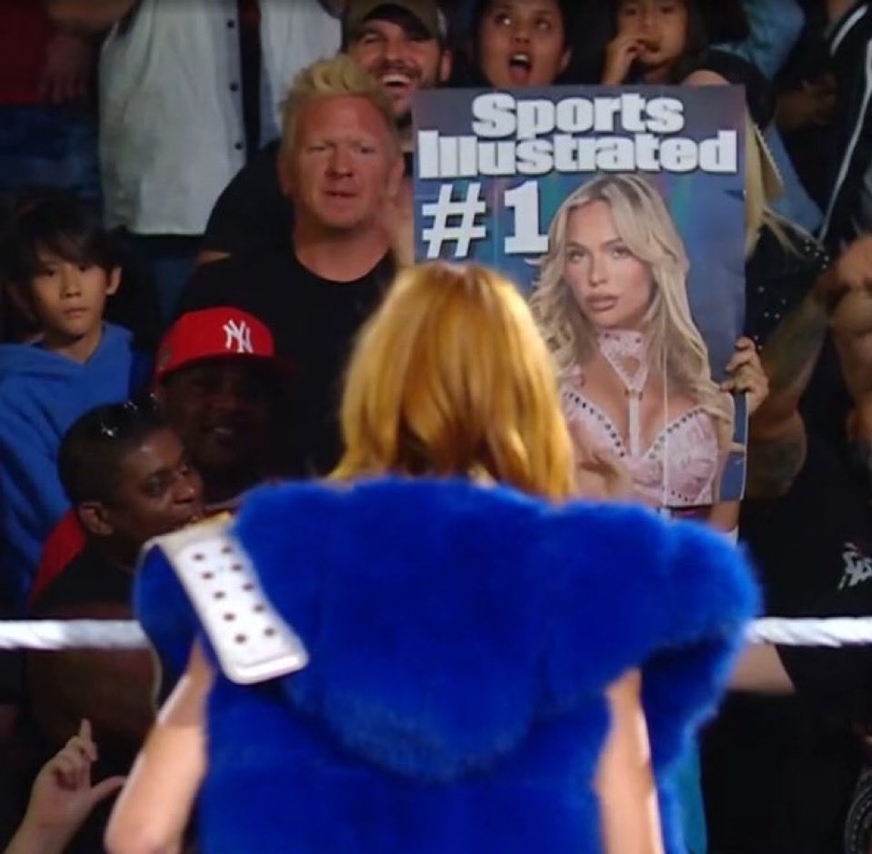 Wait a sec.. what’s Gordon Ramsay doing here??😂

 #WWERaw