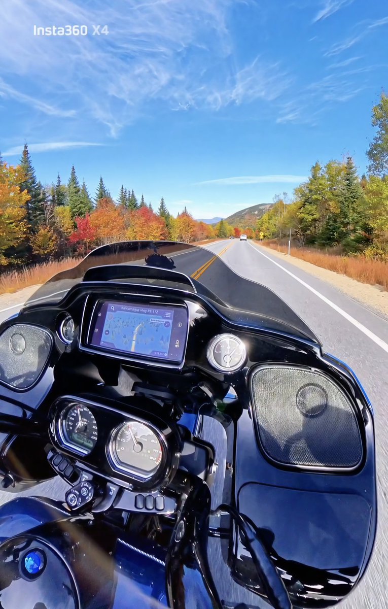 MariaPSparkles's tweet image. Check out my #TikTok video of the Kancamagus Hwy. 🍁🍂🏞⛰️ @VisitNH @whitemts @harleydavidson @insta360

#visitnh #whitemountains #newhampshire #fallfoliage #Autumn #AutumnVibes #fall #fallvibes #fallfeels #harleydavidson #ride #RideWithUs #rideordie
 tiktok.com/t/ZP8AMTbXQ/