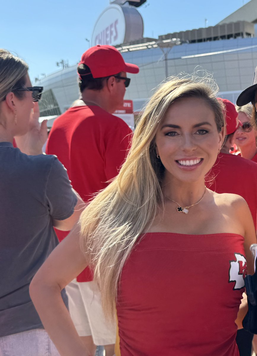 Football is back! ❤️ #chiefs #chiefskingdom 🏈