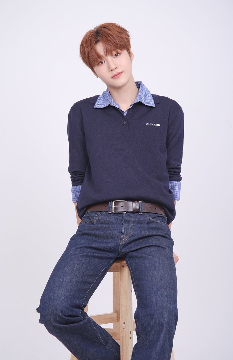 idnttfile's tweet photo. 🪪 — new objekt collection: Autumn25 basic objekt (2)

id8 • #HwanHee Autumn25 105Z, 106Z, 107Z, 108Z

→ Basic Type Objekt

#idntt #아이덴티티 #LeeHwanHee #이환희 https://t.co/yYGLWP4Tyj