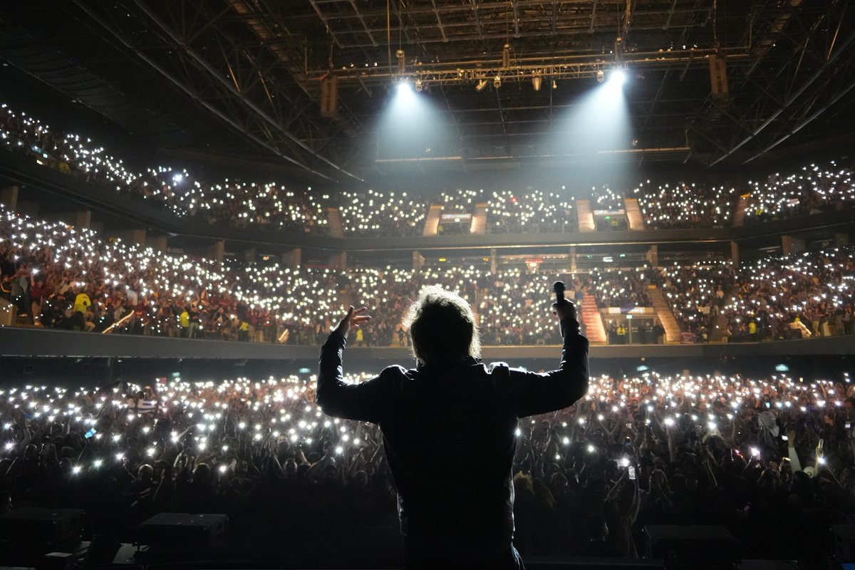 TalidanMilei's tweet image. FOTONES DEL JAVO. 

ES EL ROCK PERSONIFICADO EN UN PRESIDENTE