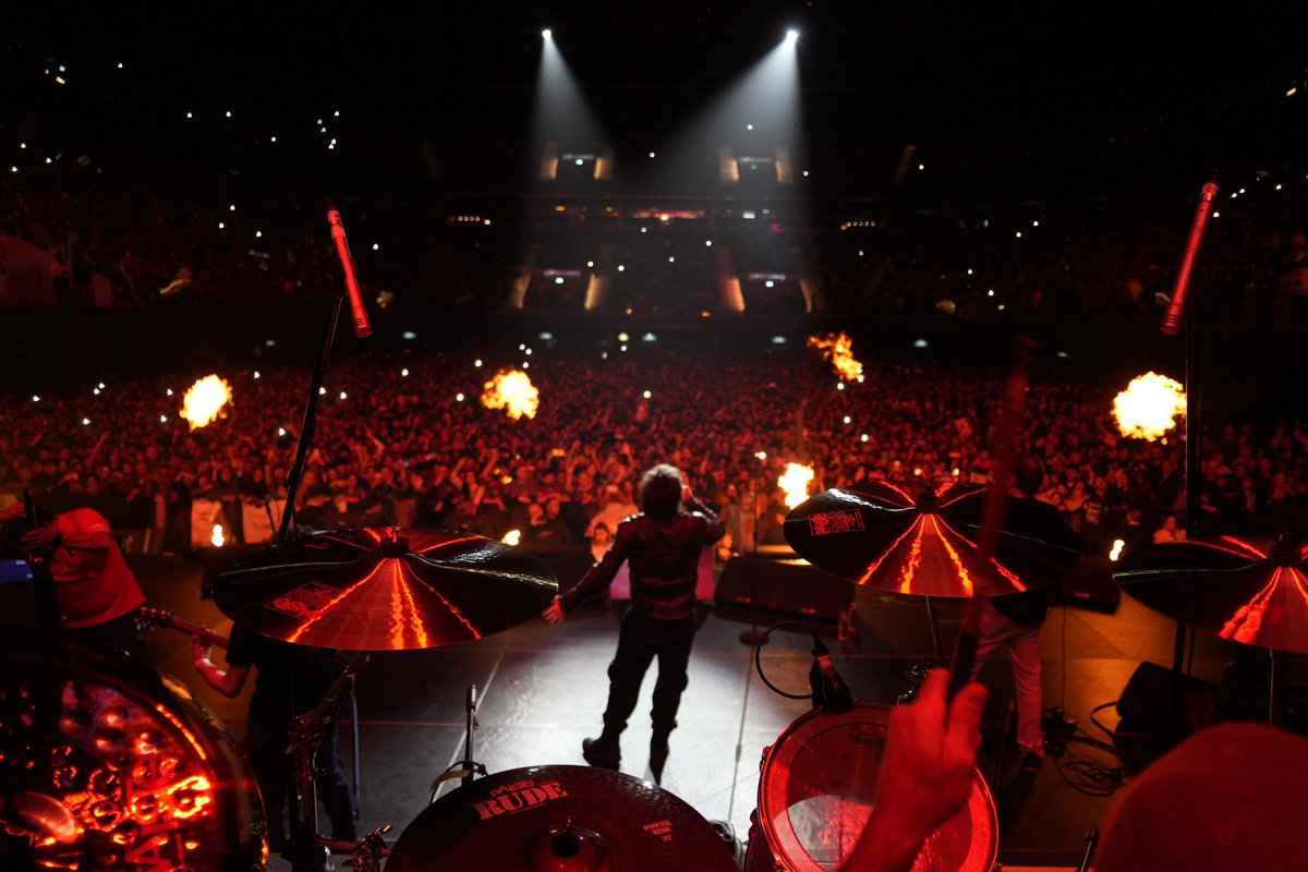 TalidanMilei's tweet image. FOTONES DEL JAVO. 

ES EL ROCK PERSONIFICADO EN UN PRESIDENTE