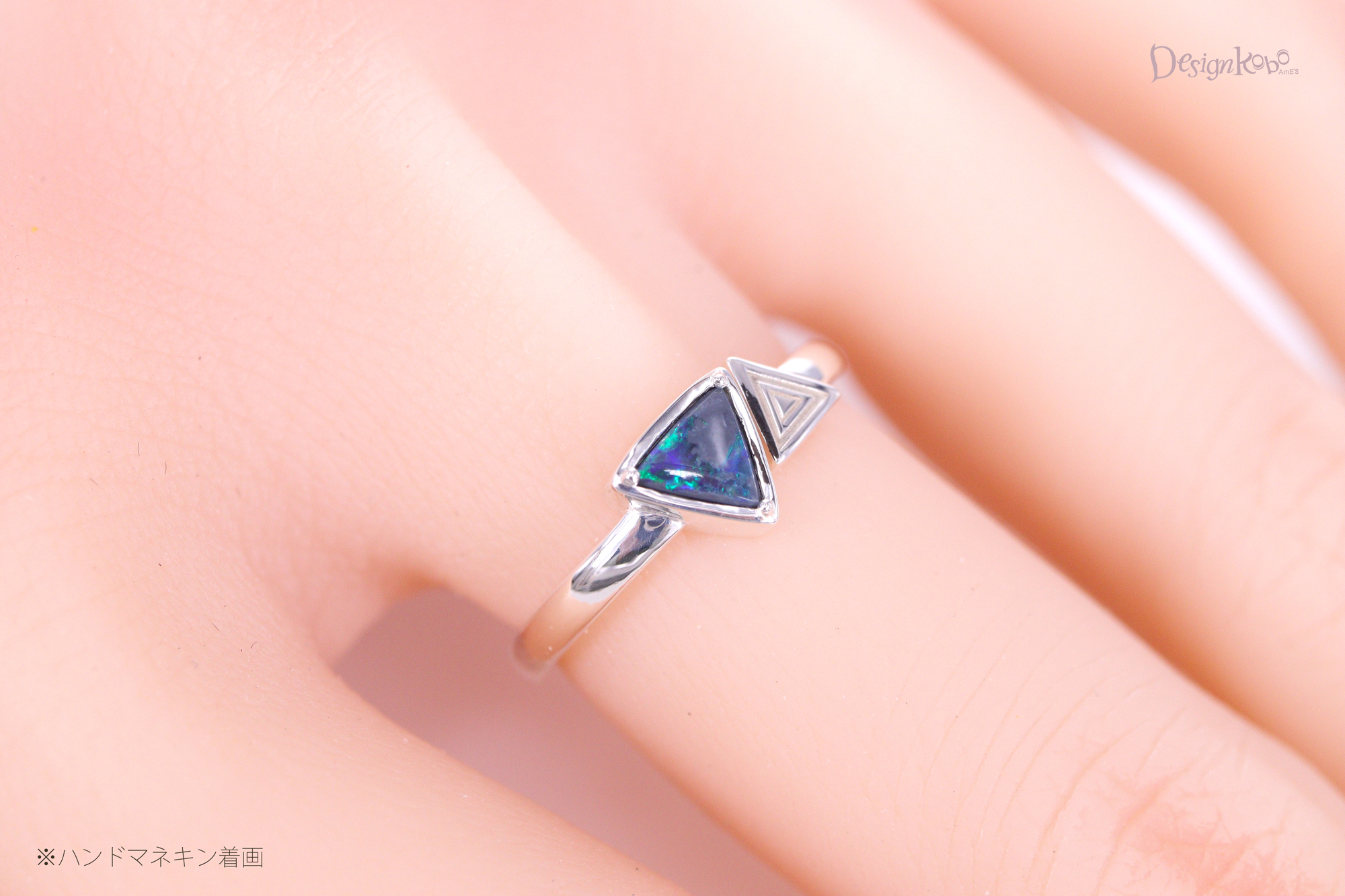 ♡理楽♡　オーダー　オパールデザインリング NEW ITEM. . 乳白色のオパールの中に、 虹を閉じ込めた様な