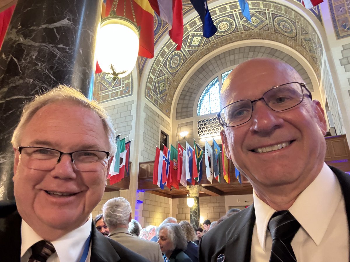 Congrats to Dr. Robert Brown of ⁦<a href="/ISU_ABE/">Iowa State Agricultural and Biosystems Engineering</a>⁩ ⁦⁦<a href="/IowaStateU/">Iowa State University</a>⁩ for his induction into the National Academy of Engineering ⁦<a href="/theNAEng/">National Academy of Engineering</a>⁩ for achievements in biorenewables.