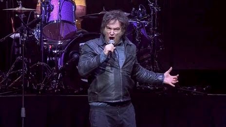 Hay que separar al artista de la obra pública.