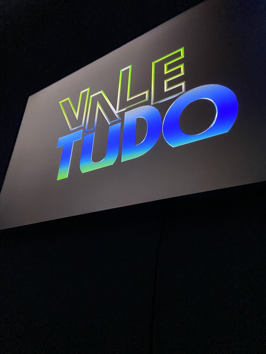 jjsoares's tweet photo. Gente mata logo aí pq amanhã acordo cedo #valetudo https://t.co/rrTGRoEfBD