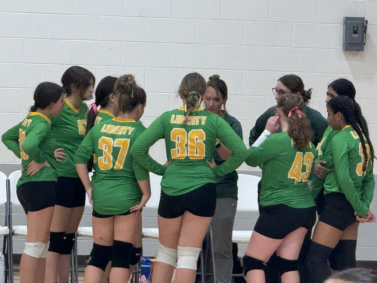 Pratt_LibertyAD's tweet photo. LMS Volleyball traveled to Hoisington tonight to take on the Cardinals and Hays.  7A, 8A, and 8B all beat Hoisington but lost to Hays.  GG!! https://t.co/srlKLGBi4M