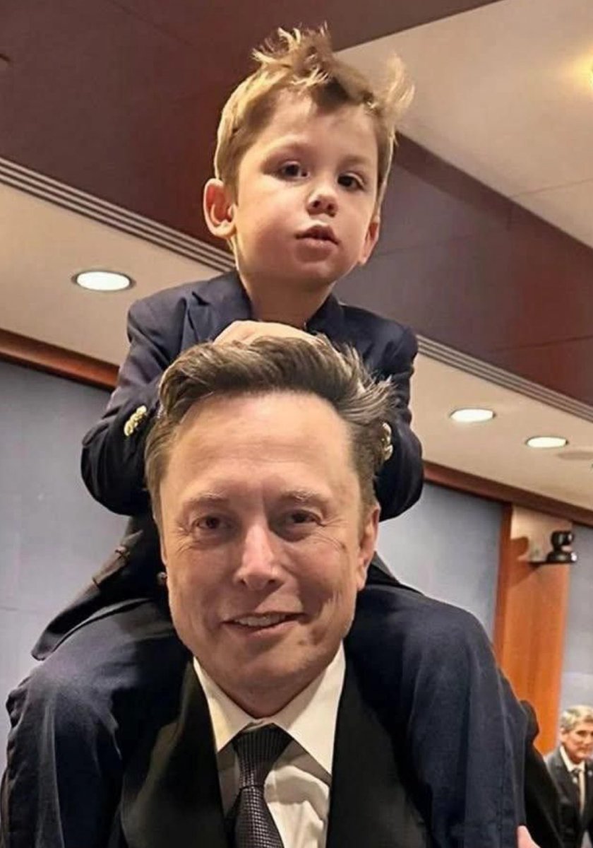 elonmuskmel7's tweet image. Can you please say “Hi “ to my sweet boy ?
That would be nice ☺️