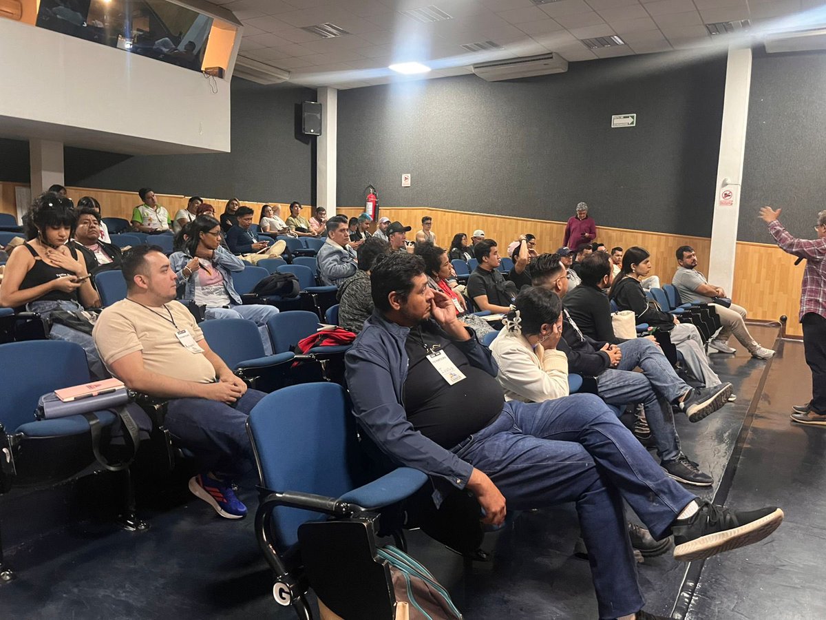 CoevalMorelos's tweet image. Acudimos al museo de ciencias en donde se llevaron a cabo las capacitaciones del programa “Fortalecimiento para el Bienestar de las Personas LGBTIQ+” de la Secretaría de Bienestar.
#LaTierraQueNosUne