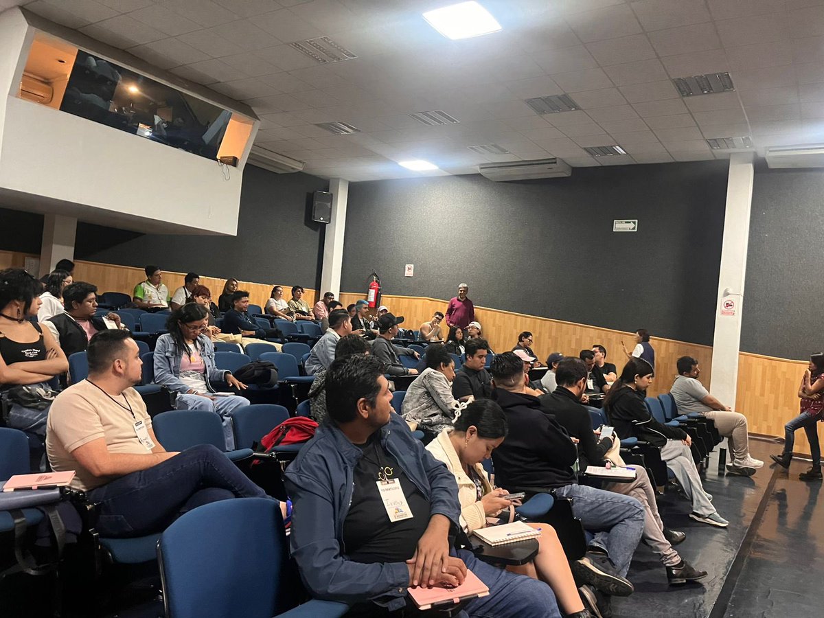 CoevalMorelos's tweet image. Acudimos al museo de ciencias en donde se llevaron a cabo las capacitaciones del programa “Fortalecimiento para el Bienestar de las Personas LGBTIQ+” de la Secretaría de Bienestar.
#LaTierraQueNosUne