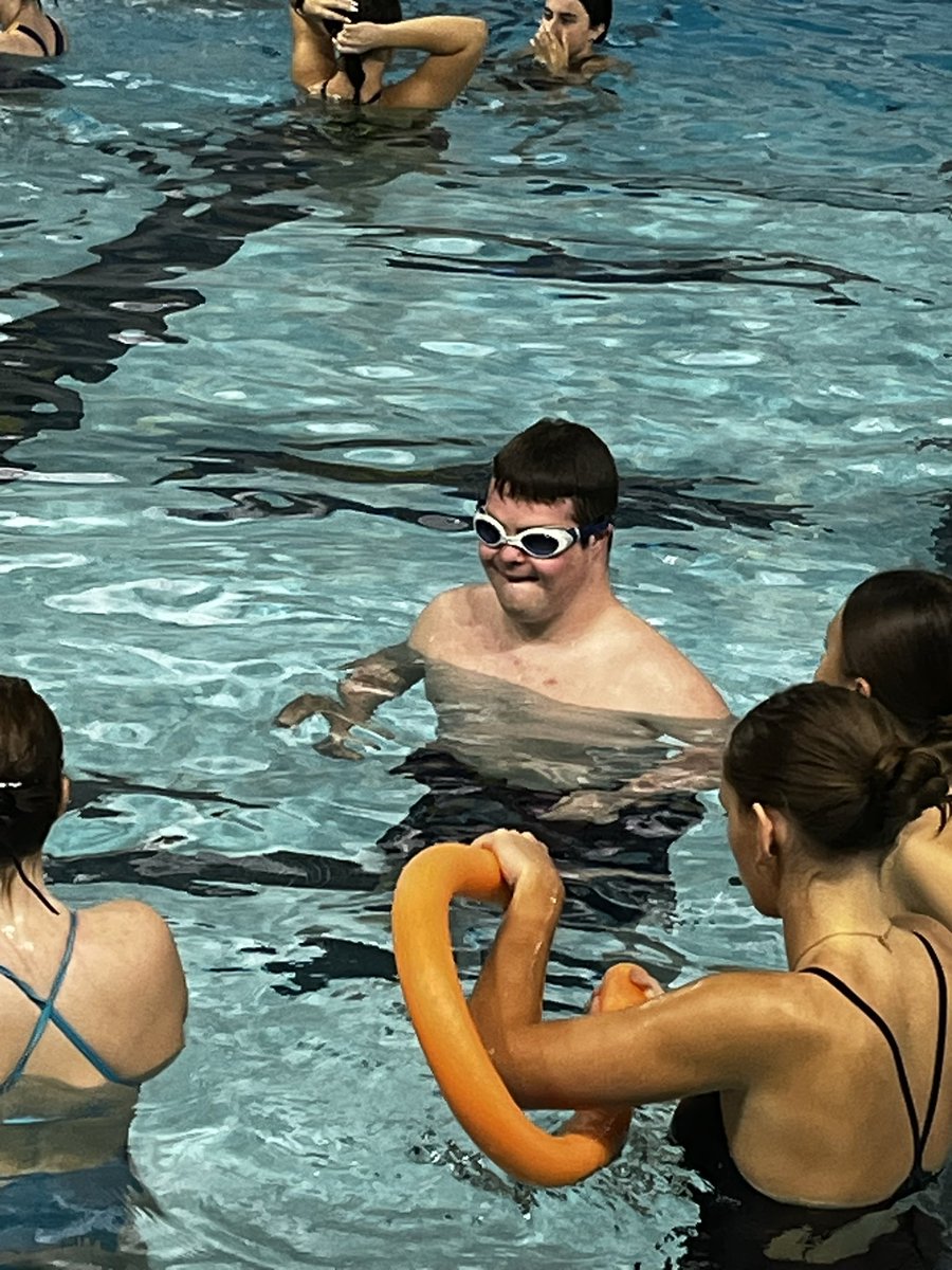 CSSpecOlympics's tweet image. Thank you @Eagles_SwimDive , today was a great day!!! WE had a blast! @elliebrtis @SandburgHS