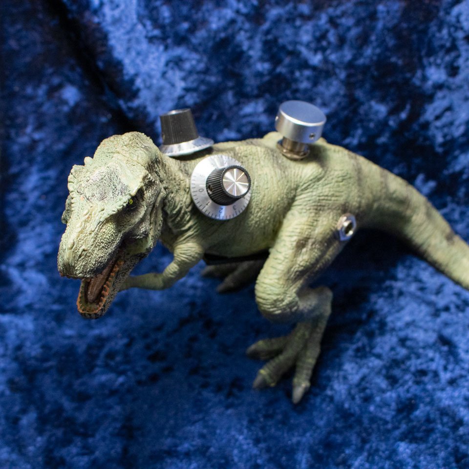 🌞🦖再入荷🦖🌞
Dinosauria Effector / T-REX OVER DRIVE
Dinosauria Effector / T-REX BASS DRIVE

大人気！筐体が恐竜のエフェクターが
白亜紀から再入荷！🦕

digimart.net/search?shopNo=…