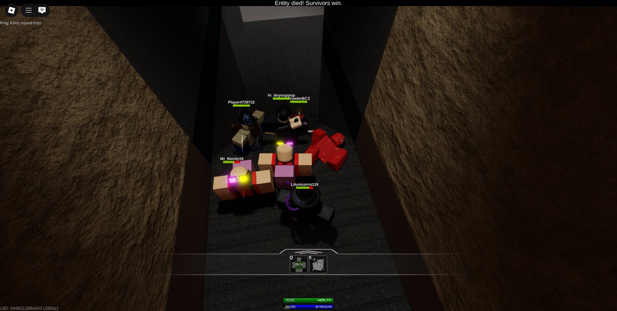 L00K4TTHESTARS's tweet image. THERES A JACOB IN MY SERVER WITH NO COOLDOWN GUNNING DOWN THE ENTITIES AND KILLING THEM LMFAOOOOO