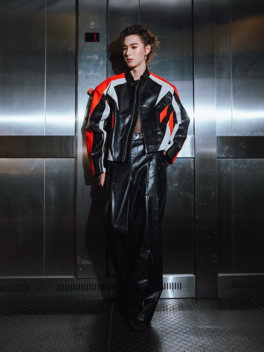 ppoohkt's tweet image. Last stop of #PitBabeTheSeries 🏎️🏁