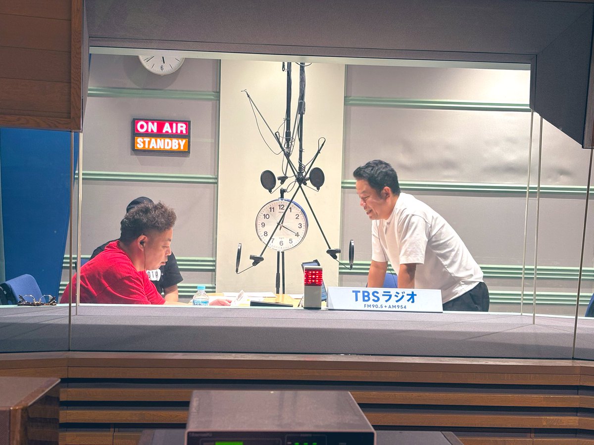 ts_tbs's tweet image. 便意と闘いながら収録する津田さん💩
#TOKYOSTYLE