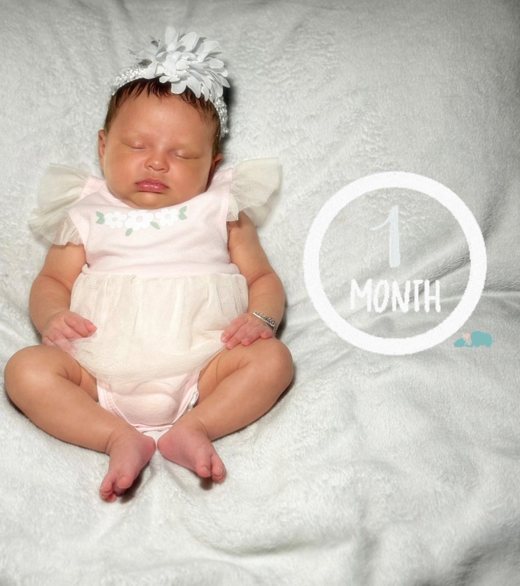 Happy One Month Babygirl 🥳🩷